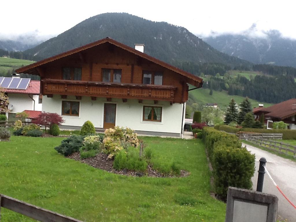 Ferienwohnung Gia Haus im Ennstal Esterno foto
